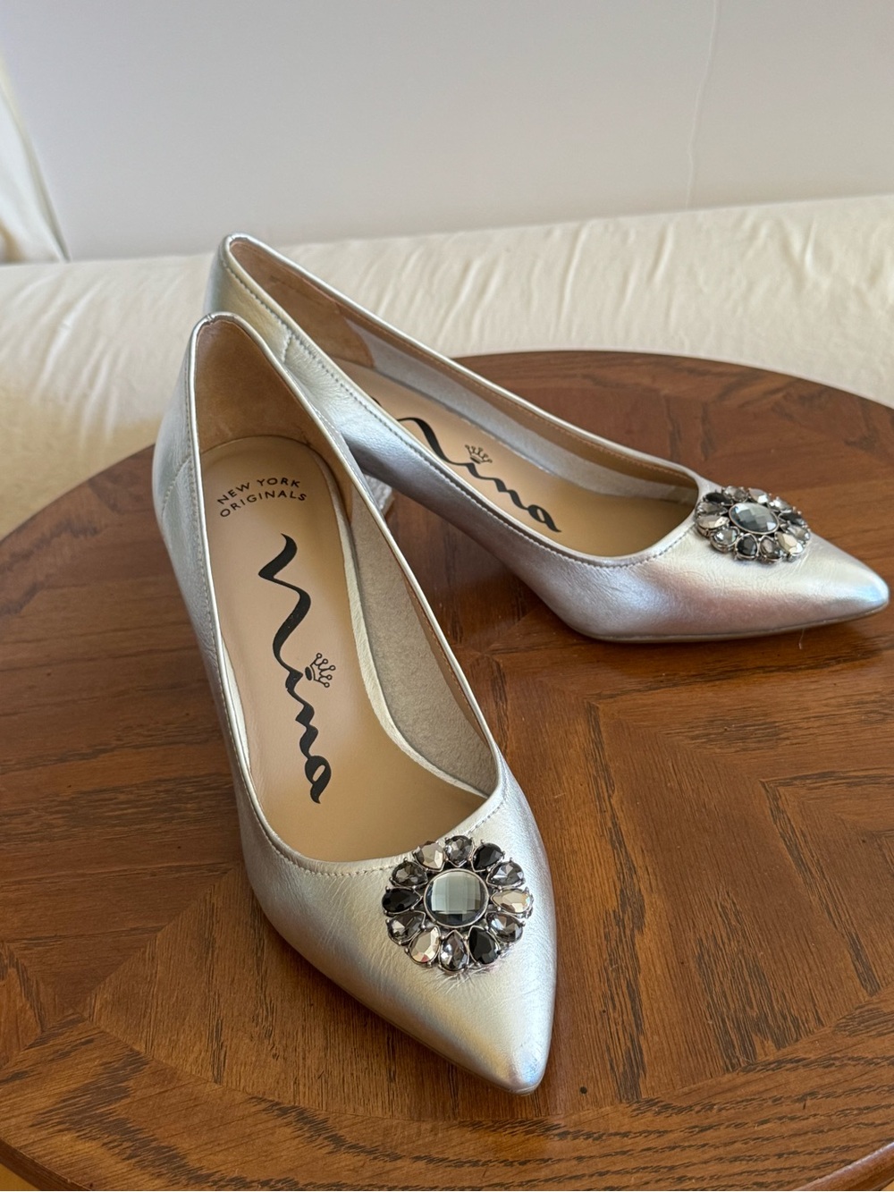 Nina Metallic Silver Pointed Toe Jeweled Pumps Size 8.5
